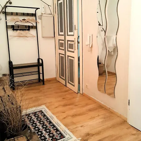 Spacious 2-room-apartment In Leutzsch Apartment