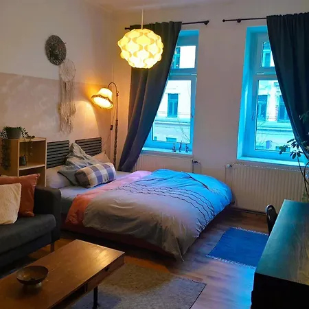Apartment Spacious 2-room-apartment In Leutzsch *