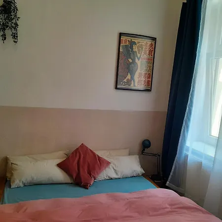 Apartment Spacious 2-room-apartment In Leutzsch Leipzig